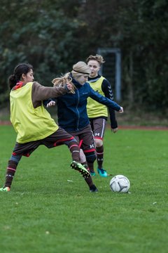 Bild 18 - C-Juniorinnen Halstenbek-Rellingen - St.Pauli : Ergebnis: 0:5